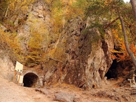 Torjai Büdös Barlang